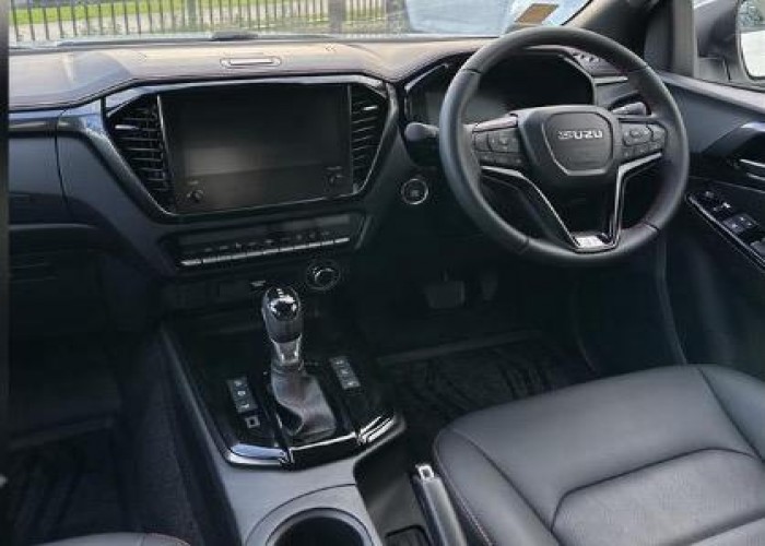 Used 1
                    ISUZU
                     for Sale Image