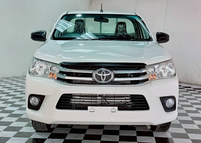 Used 6
                    TOYOTA
                     for Sale Image