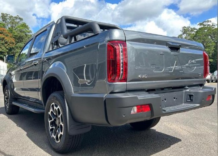 Used 1
                    JAC T9
                     for Sale Image