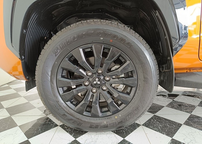 Used 1
                    MITSUBISHI
                     for Sale Image