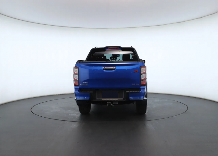 Used 1
                    ISUZU
                     for Sale Image