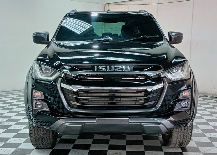 Used 6
                    ISUZU
                     for Sale Image