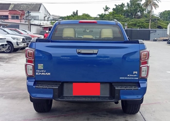 Used 1
                    ISUZU
                     for Sale Image